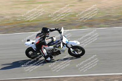 media/Feb-05-2023-Classic Track Day (Sun) [[c35aca4a42]]/Group 2/session 1 turn 9/